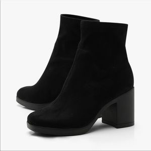 Block heel ankle boot